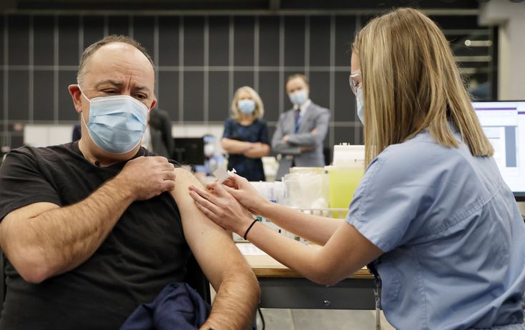 Christian dubé vacinnation Pfizer